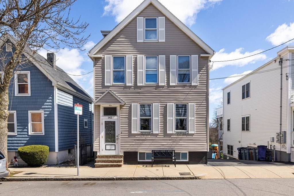 142 Wordsworth Street - Photo 1