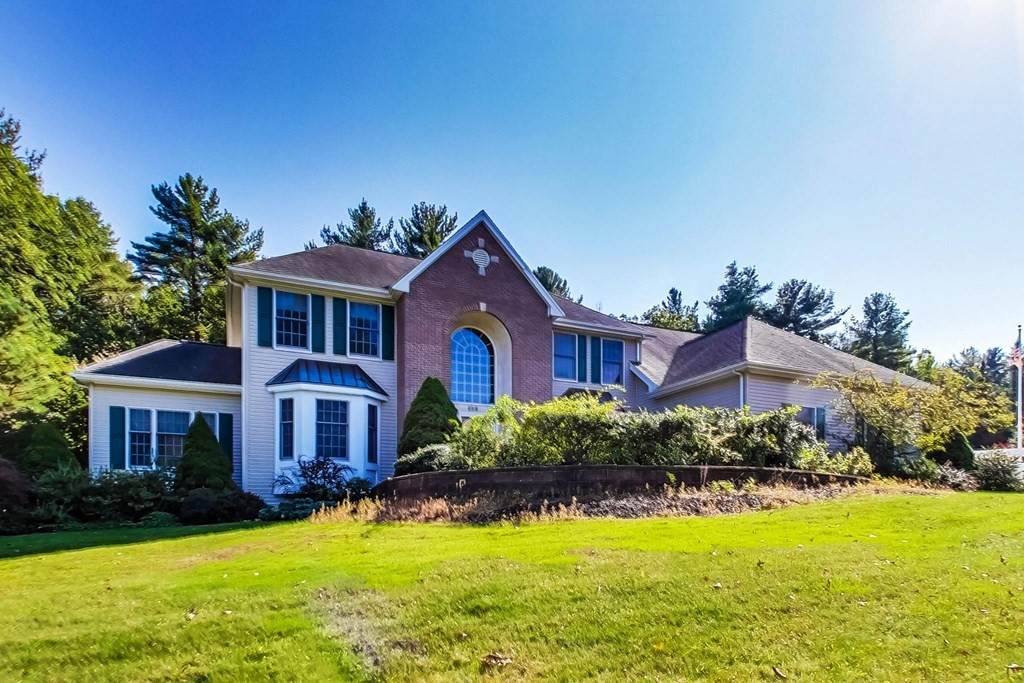 256 Hillcrest Rd - Photo 1