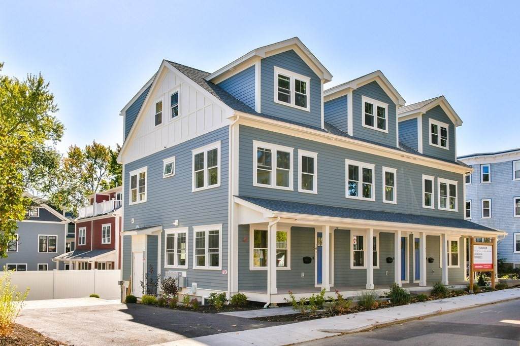 99 Carolina Avenue - Photo 1