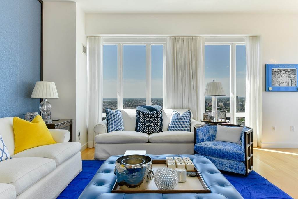 400 Stuart St - Photo 1