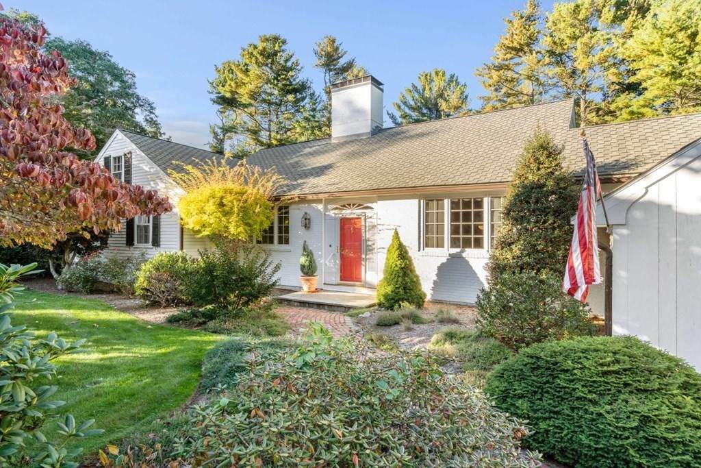 43 Evergreen St - Photo 1