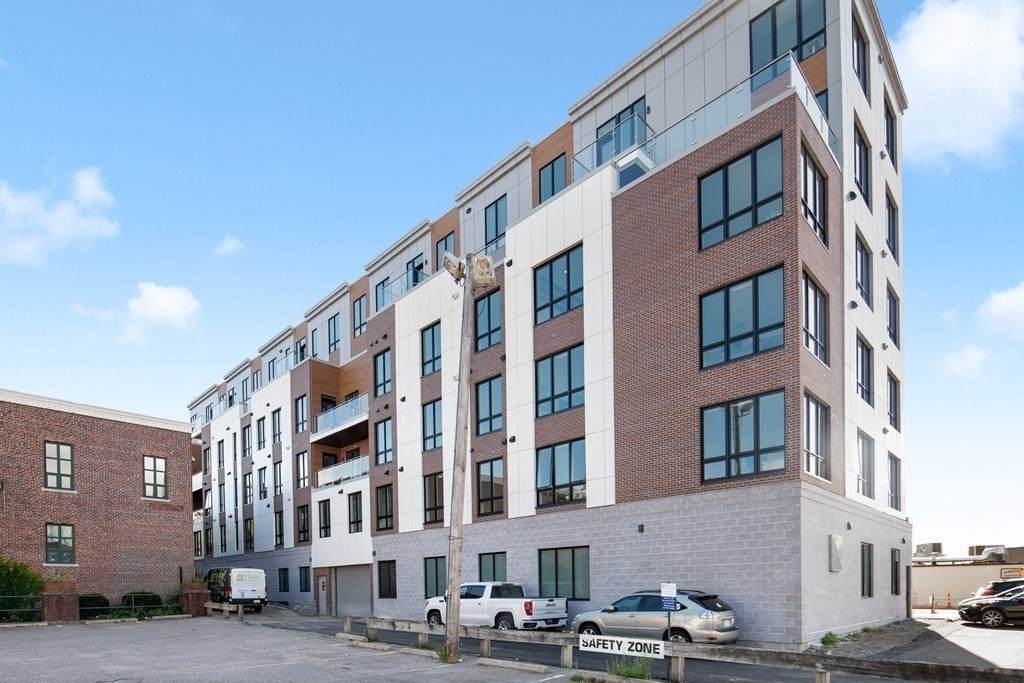 20 West Fifth - Photo 1