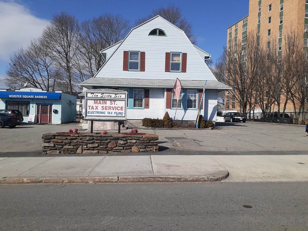1066 Main - Photo 1