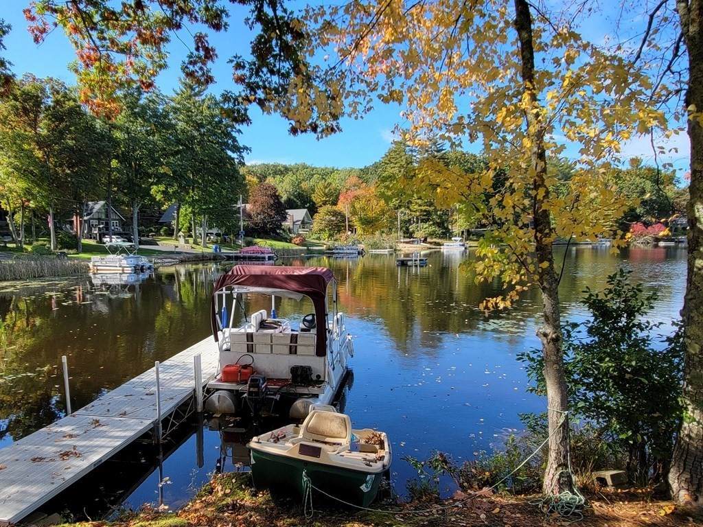 301 Beaver Lake Rd - Photo 1