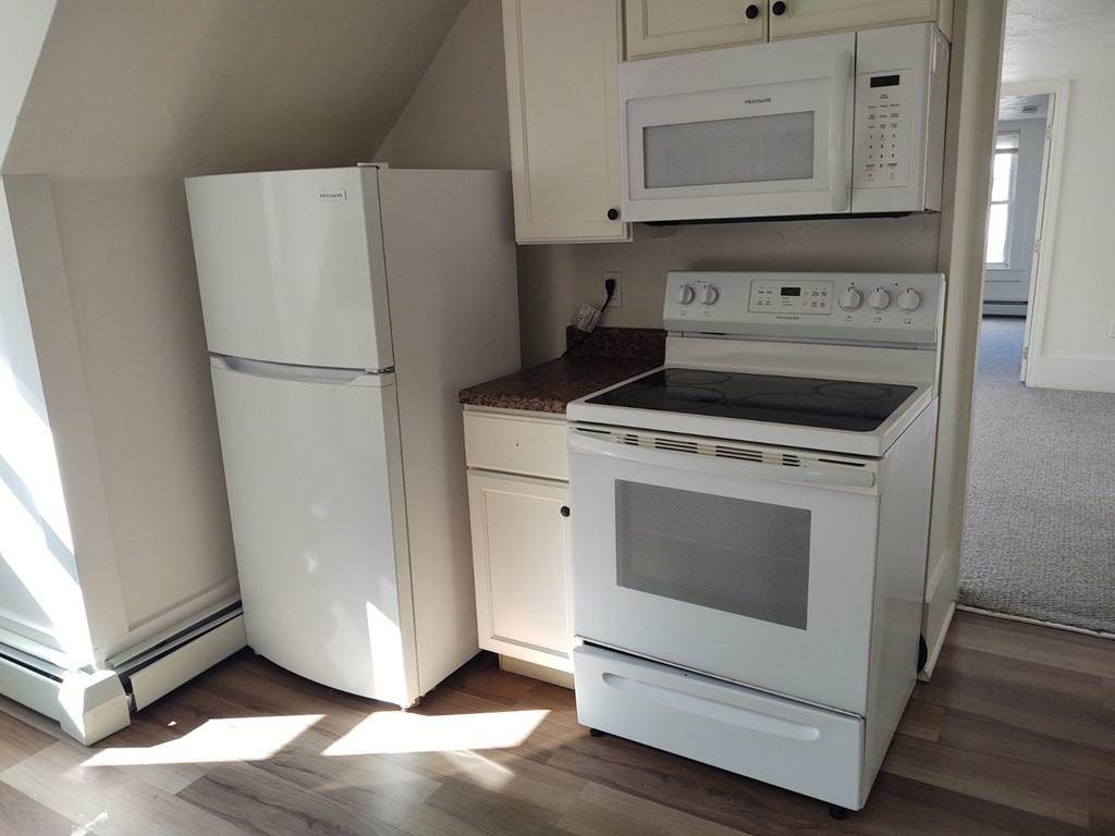 129 Broadway - Photo 1