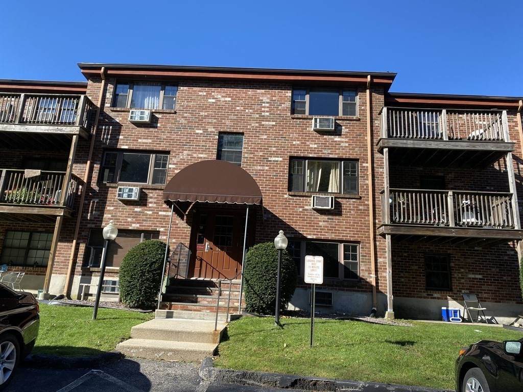 14B Mayberry Dr - Photo 1