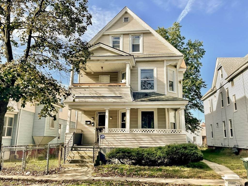 84 Northampton Ave - Photo 1