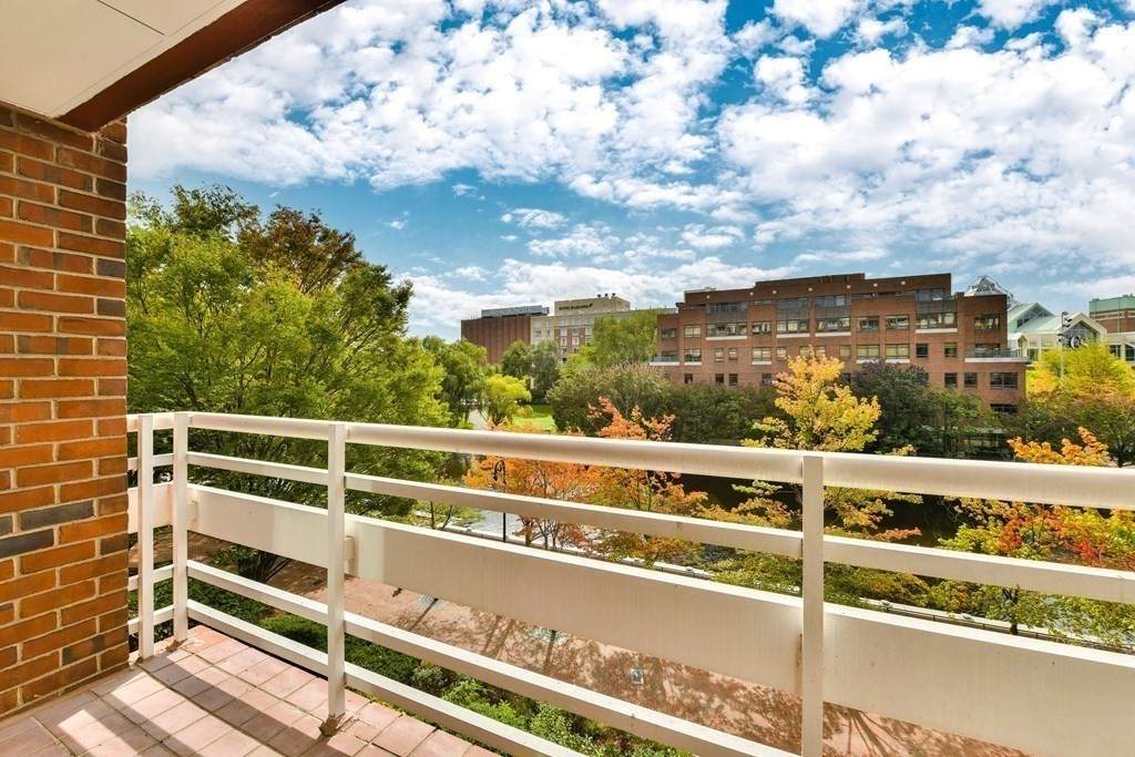 6 Canal Park - Photo 1