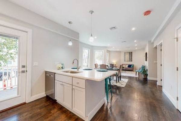 10 Wigglesworth Street - Photo 1