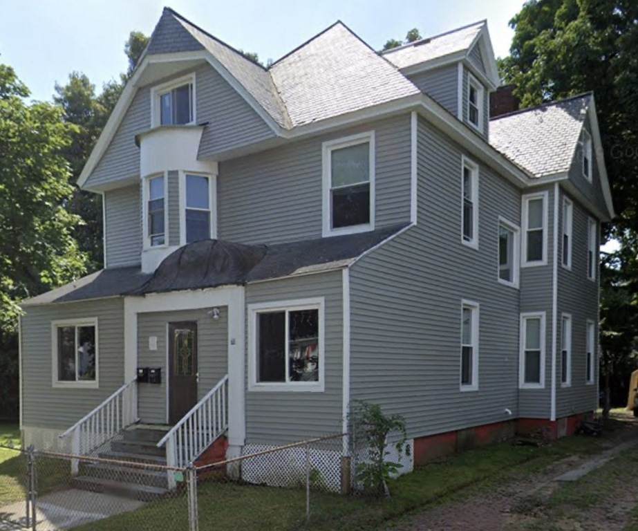 70 Sherman St - Photo 1