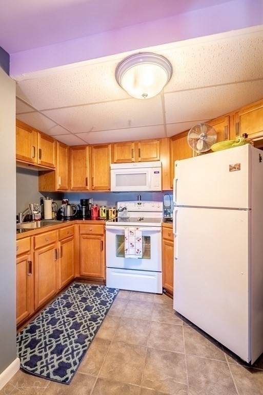 1684 S Main St - Photo 1