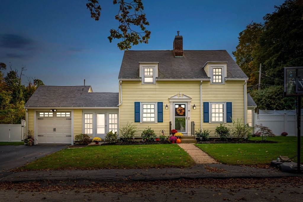 42 Whitin Ave - Photo 1