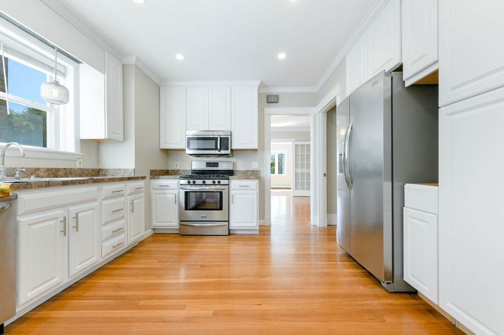 1684 Columbia Rd - Photo 1