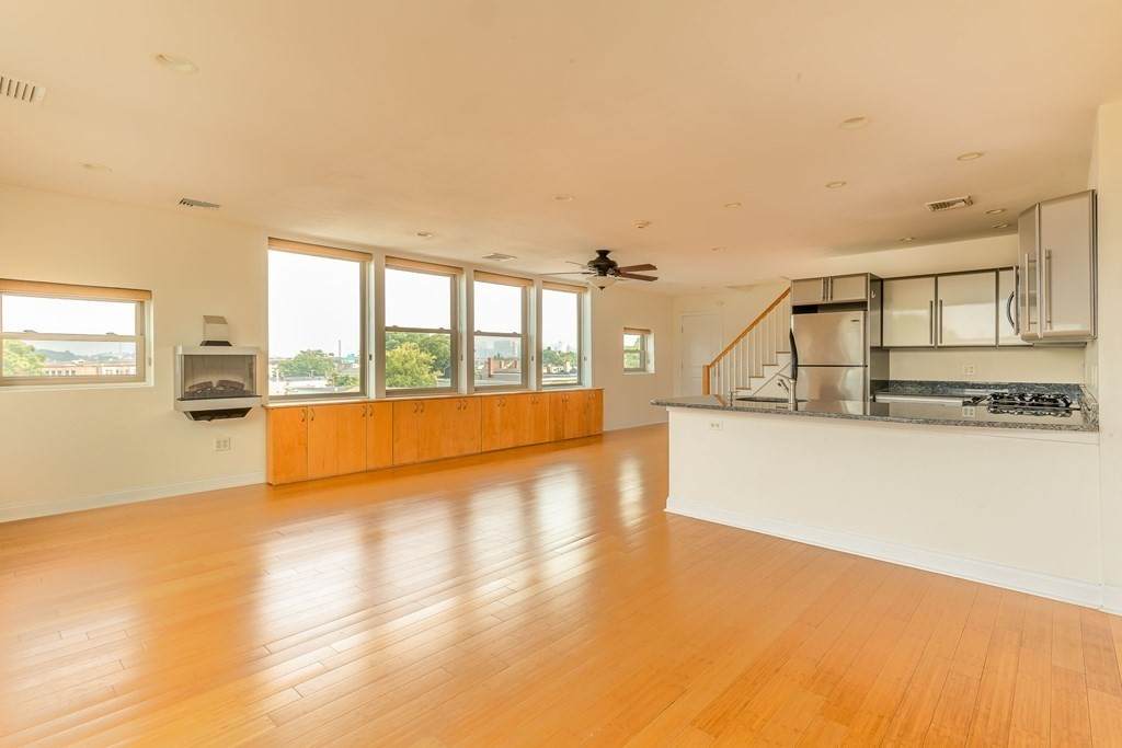 50 Broadway - Photo 1