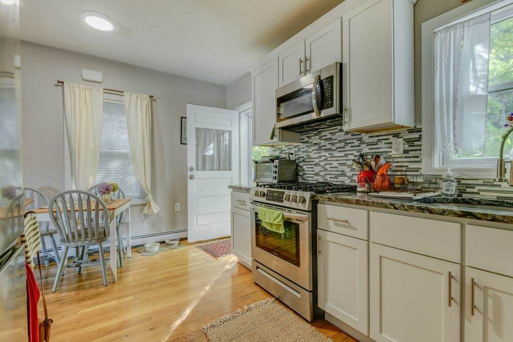 13-15 Gay St - Photo 1