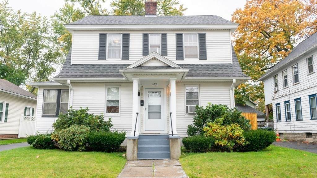 182 Marsden St - Photo 1