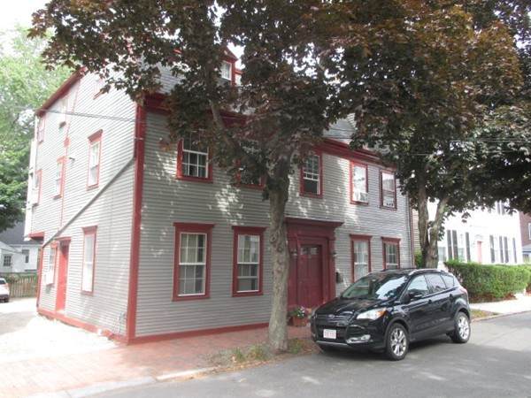 15 Essex Street - Photo 1