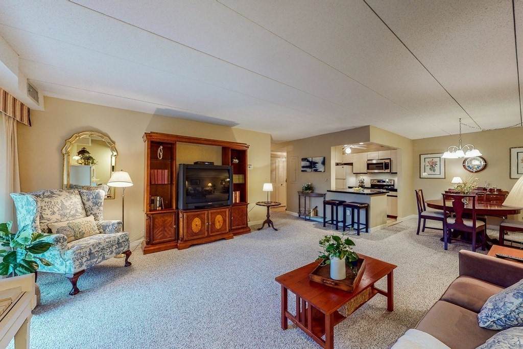 40 Main St - Photo 1