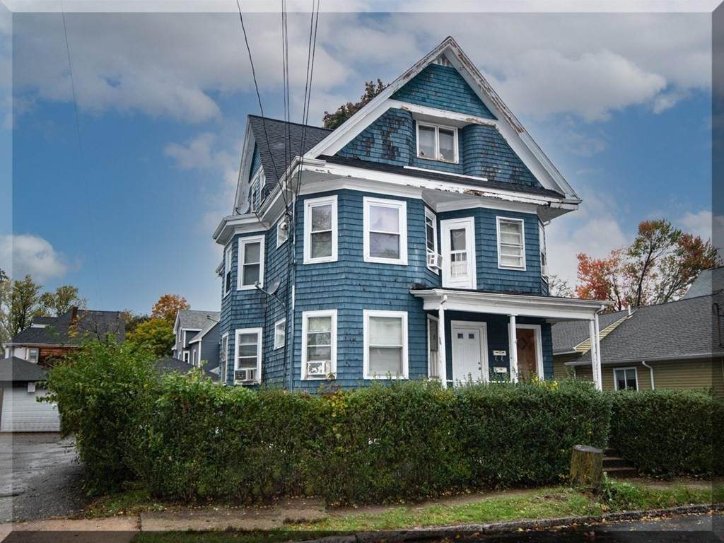 22 Sheridan Ave - Photo 1