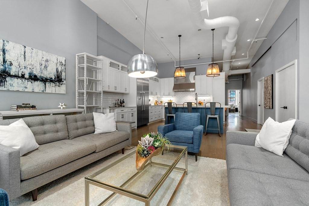 289 Devonshire Street - Photo 1