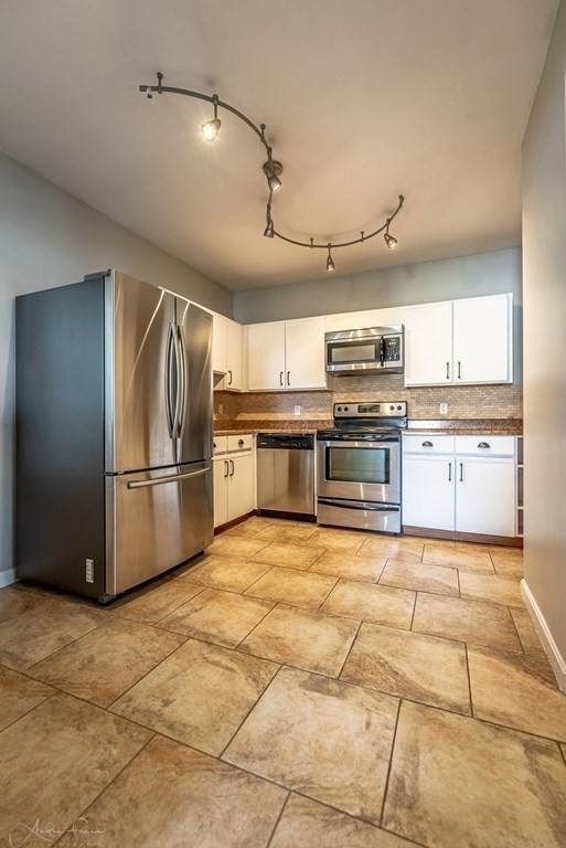 1684 S Main St - Photo 1