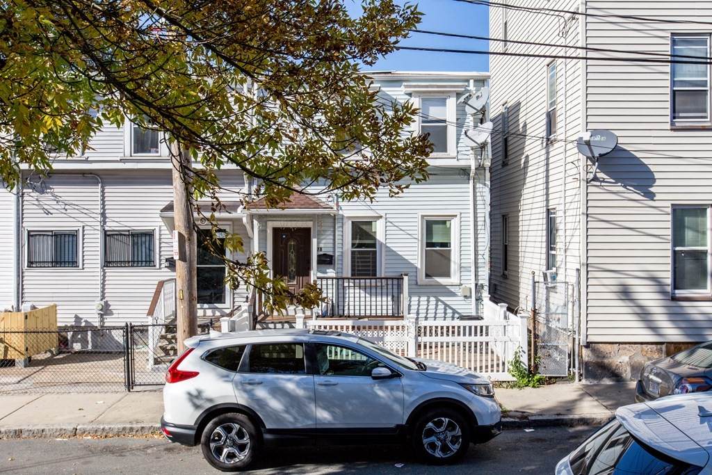78 Leonard St - Photo 1