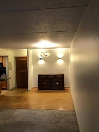 685 Main St - Photo 1