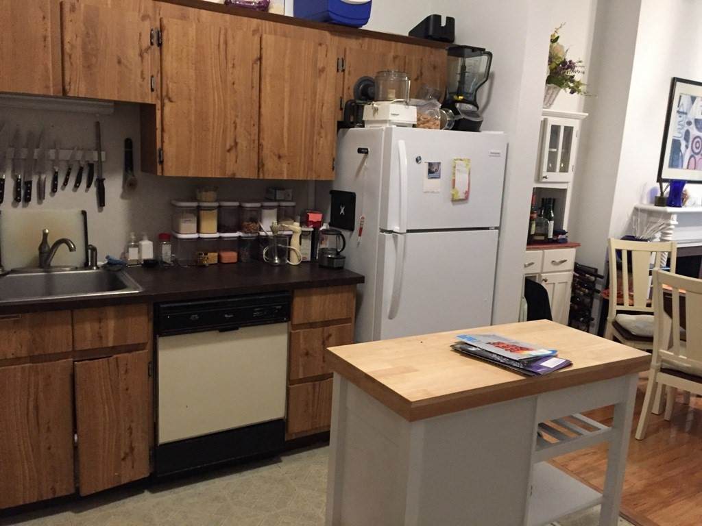 131 Saint Botolph St - Photo 1