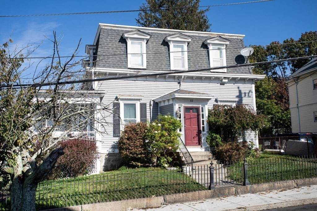 32 Freedom St - Photo 1