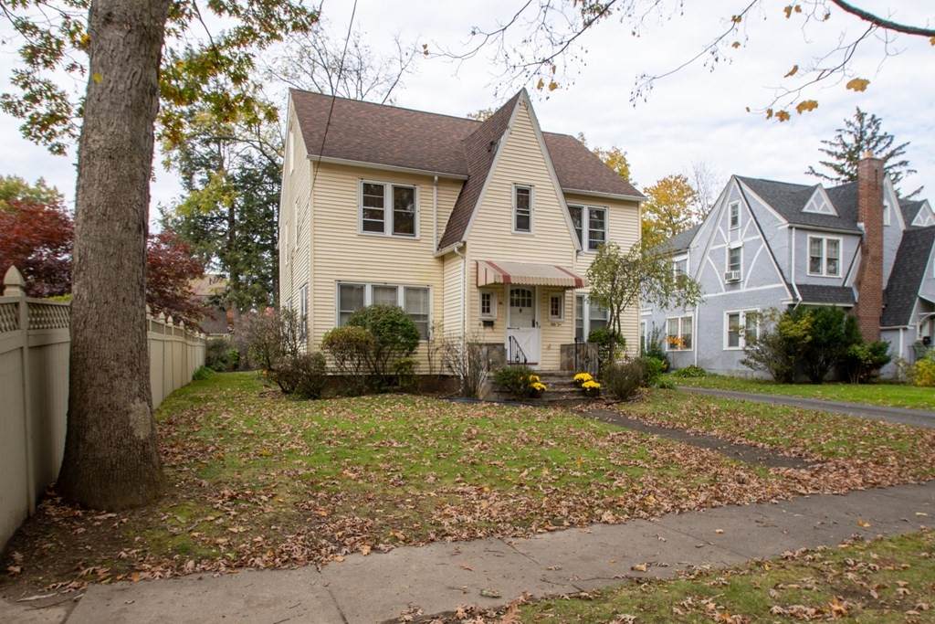 52 Elwood Dr - Photo 1