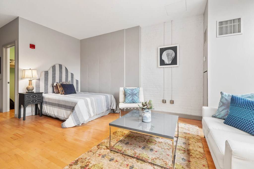 346 Congress Street - Photo 1