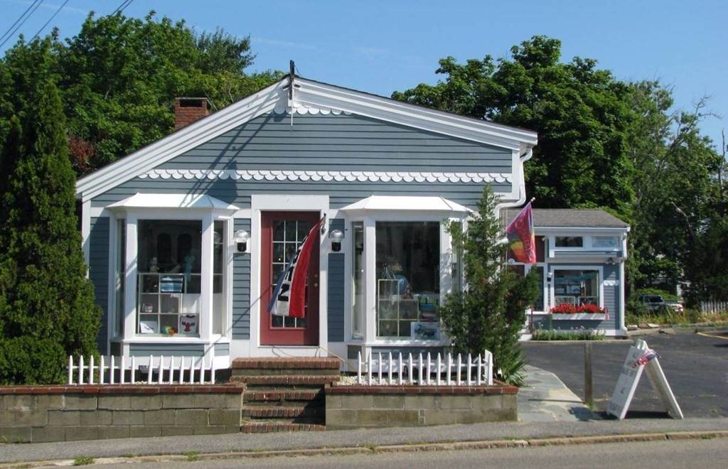 276 Main St - Photo 1