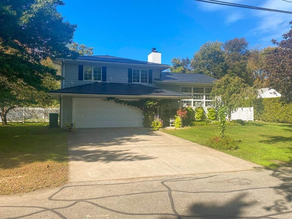 13 Sunview Terrace - Photo 1