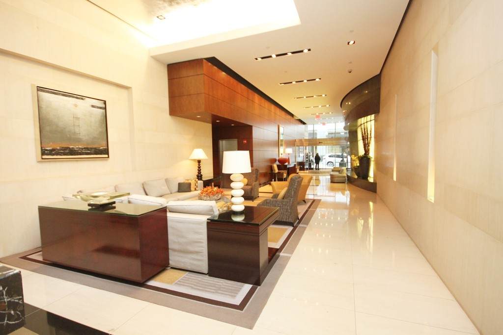 2 Avery St - Photo 1