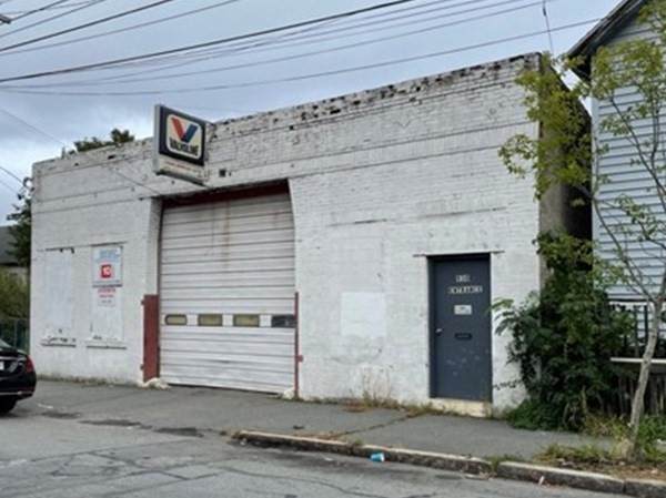 930 County St - Photo 1