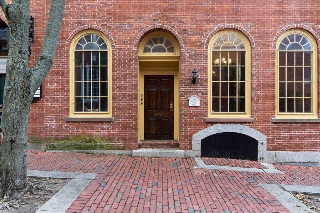 5 Derby Sq - Photo 1
