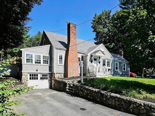 34 Essex St - Photo 1