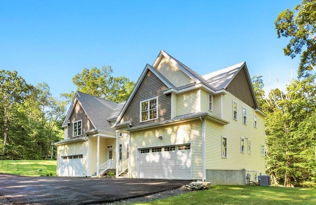 233 Green Street - Photo 1