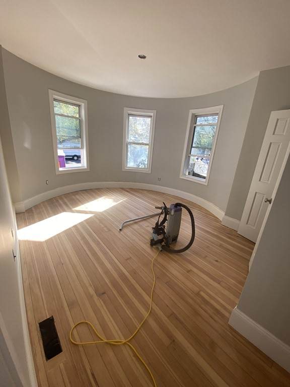 25 Pleasant St - Photo 1