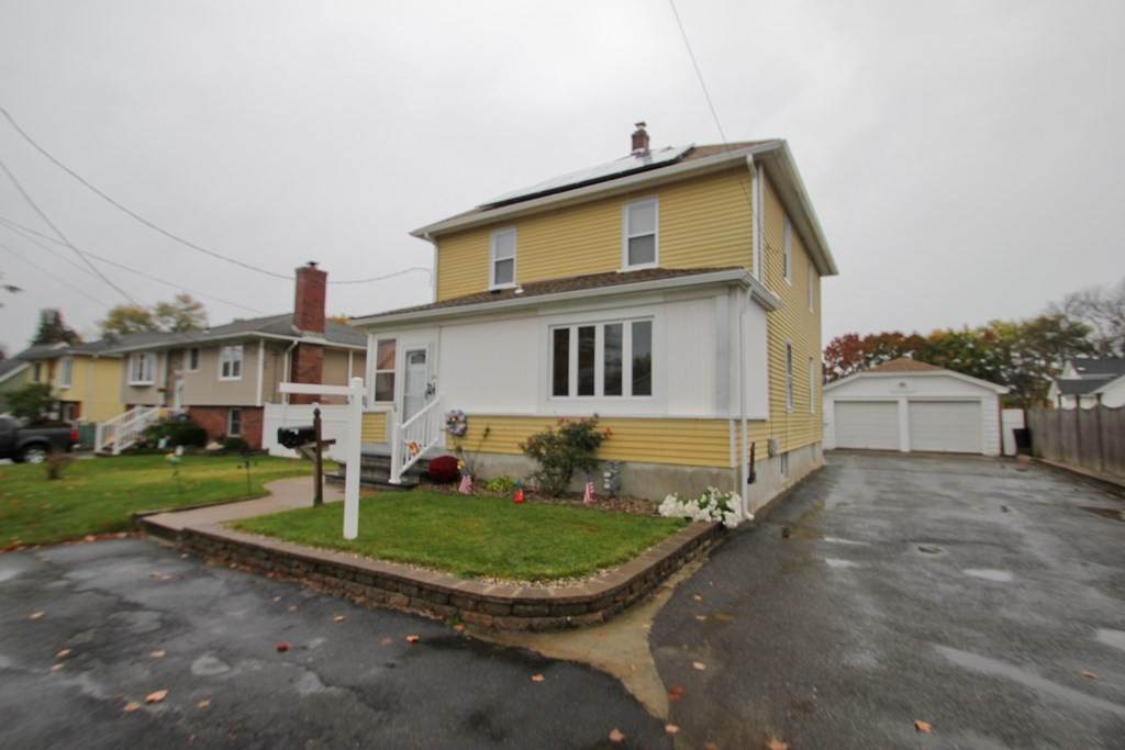 129 Lakeview Ave - Photo 1