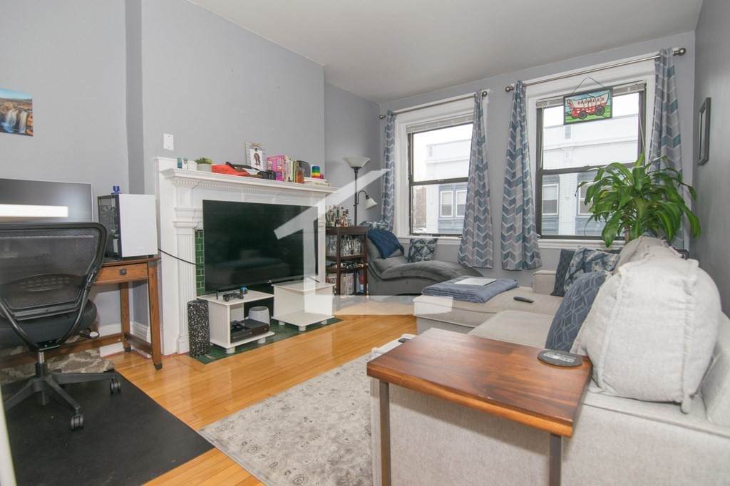 183 Harvard Ave - Photo 1
