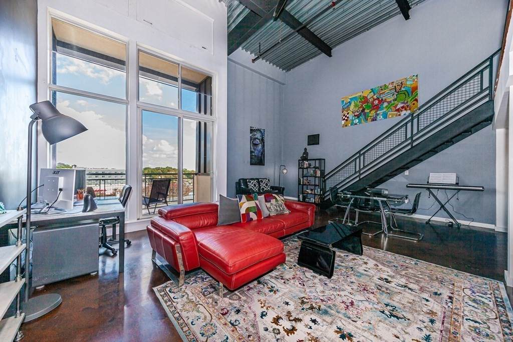 950 Broadway - Photo 1