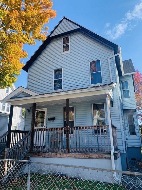 37 Lexington St - Photo 1