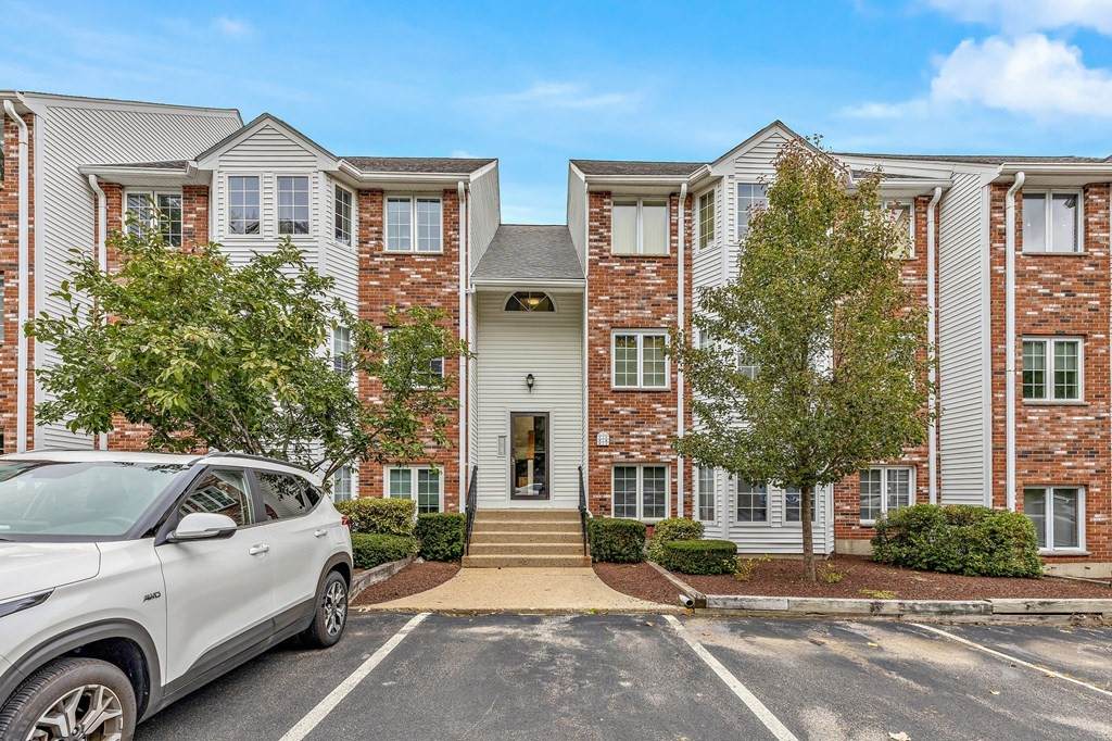 122 Tall Oaks Drive - Photo 1