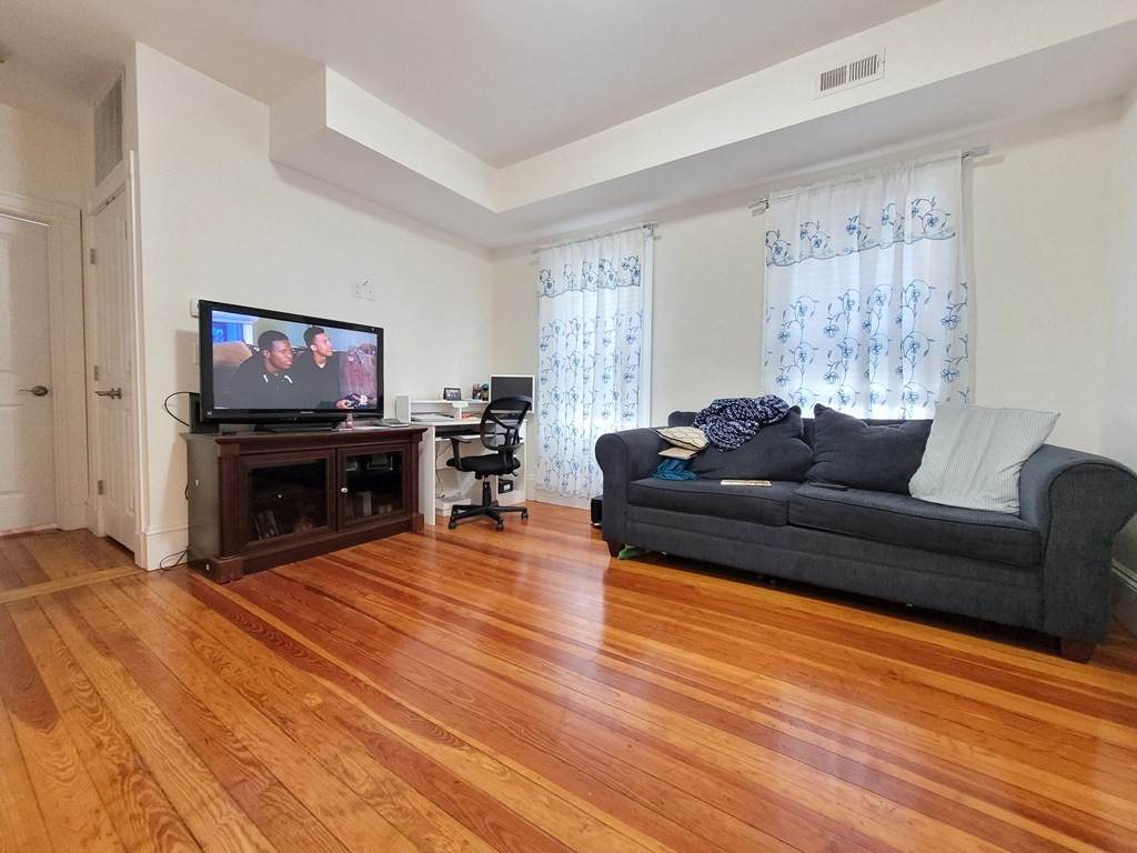 72 Myrtle Street - Photo 1