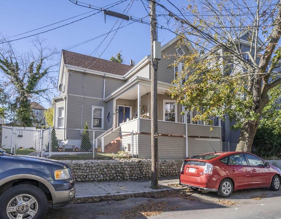 81 Myrtle St - Photo 1