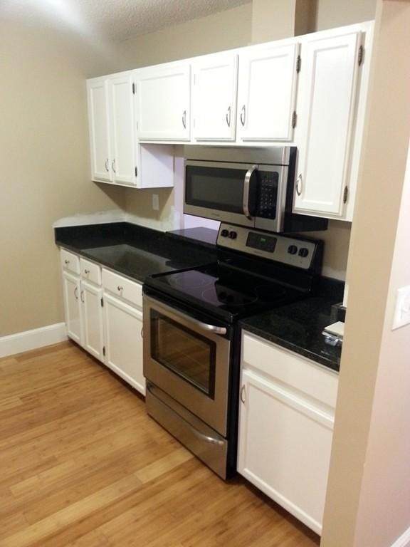 100 Captains Row - Photo 1
