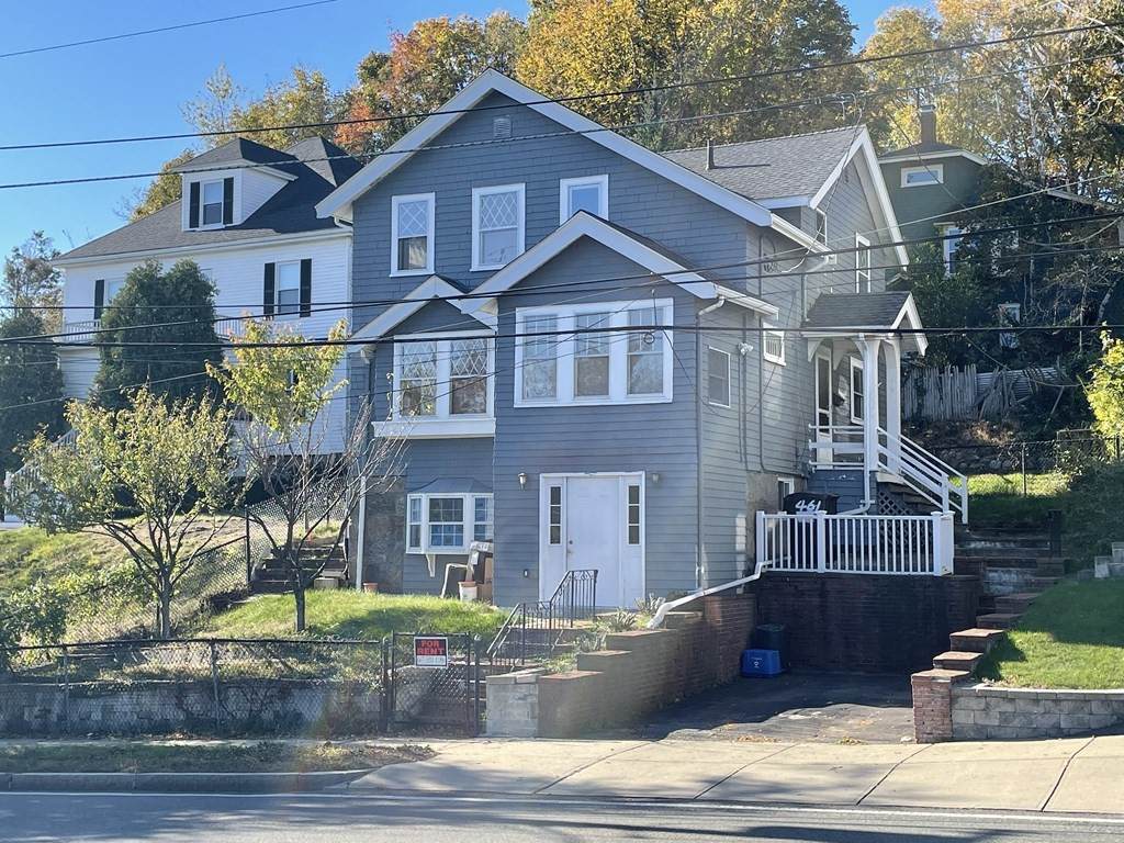 461 Newport Ave - Photo 1