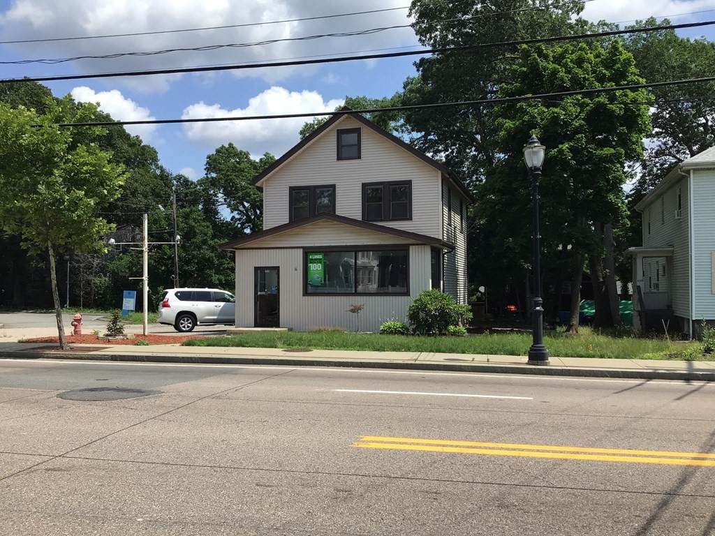 1115 N Main St - Photo 1