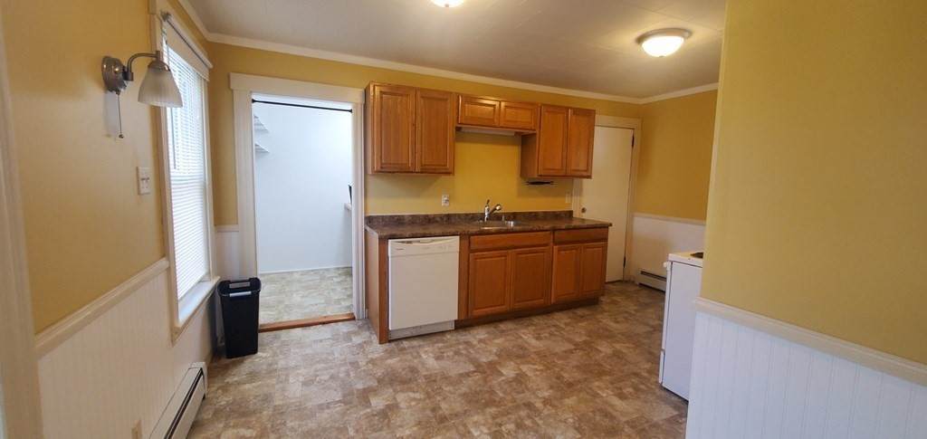 8 Central Street - Photo 1